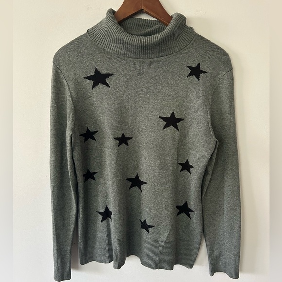 retrology Sweaters - Women's Retrology Gray Star Sweater, NWOT, Size PM